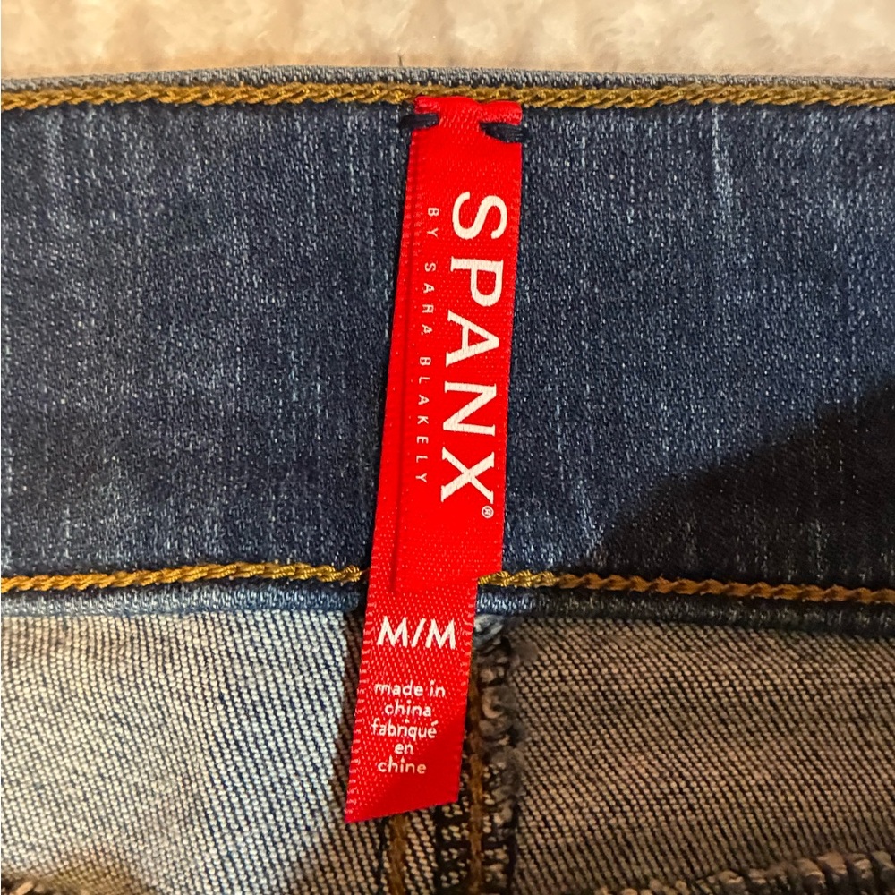 NWT SPANX Medium Wash Blue Stretch Denim Jeggings Leggings Distressed M 8/10 - Picture 5 of 9